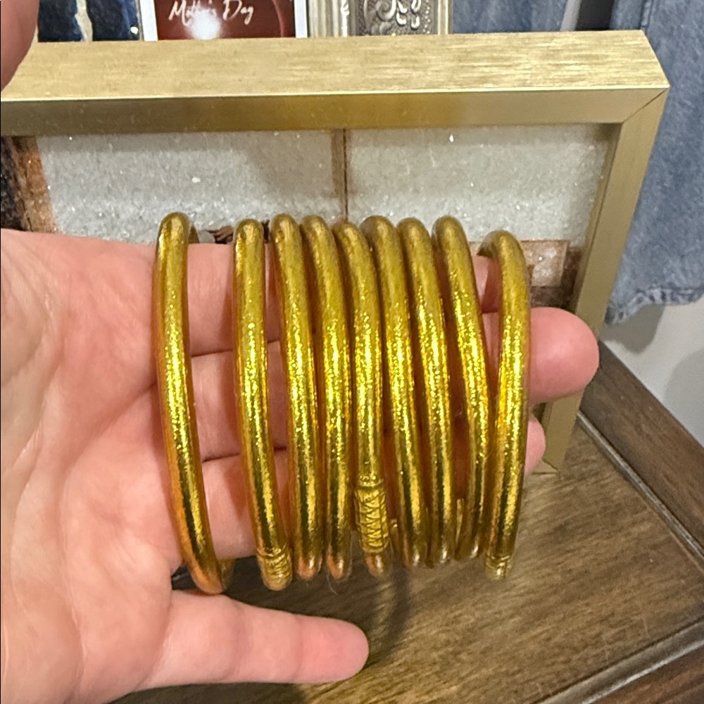 Elegant Gold Bangle Bracelet Set